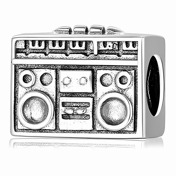 Rodowany srebrny wiszący charms beads radio magnetofon tape recorder srebro 925